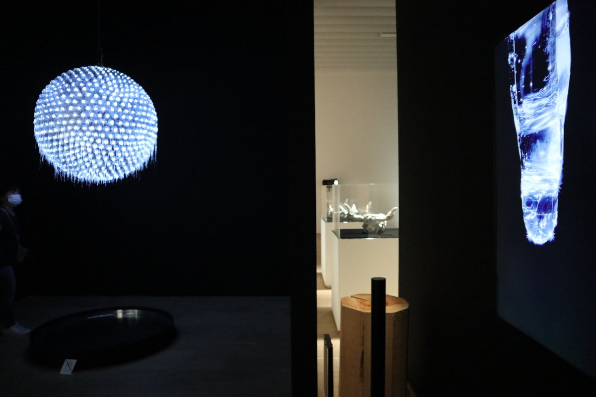 tecture1's tweet photo. 「#跳躍するつくり手たち:人と自然の未来を見つめるアート、デザイン、テクノロジー」必見の特別展 6/4迄
https://t.co/YTlikfzyfK
#京都市京セラ美術館 #跳躍展 #佐野文彦 #吉泉聡 #TAKTPROJECT #石塚源太 #井上隆夫 #岩崎貴宏 #HOSOO #ISSEYMIYAKE #田村奈穂 #ライゾマティクス #LUFTZUG #TECTURE https://t.co/DAmiW9f9T6