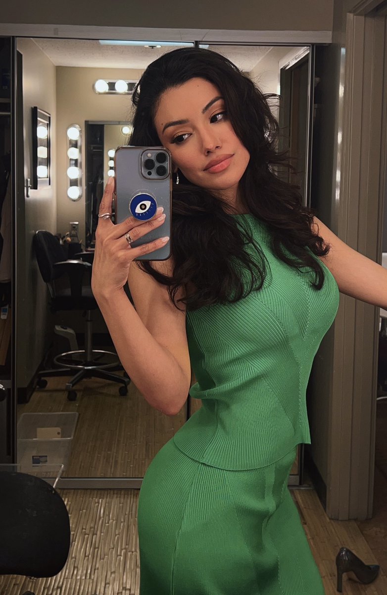 Zuleyka Silver on Twitter: "That’s a wrap for the week 🫶🏽 have a good weekend 😉 #yr"