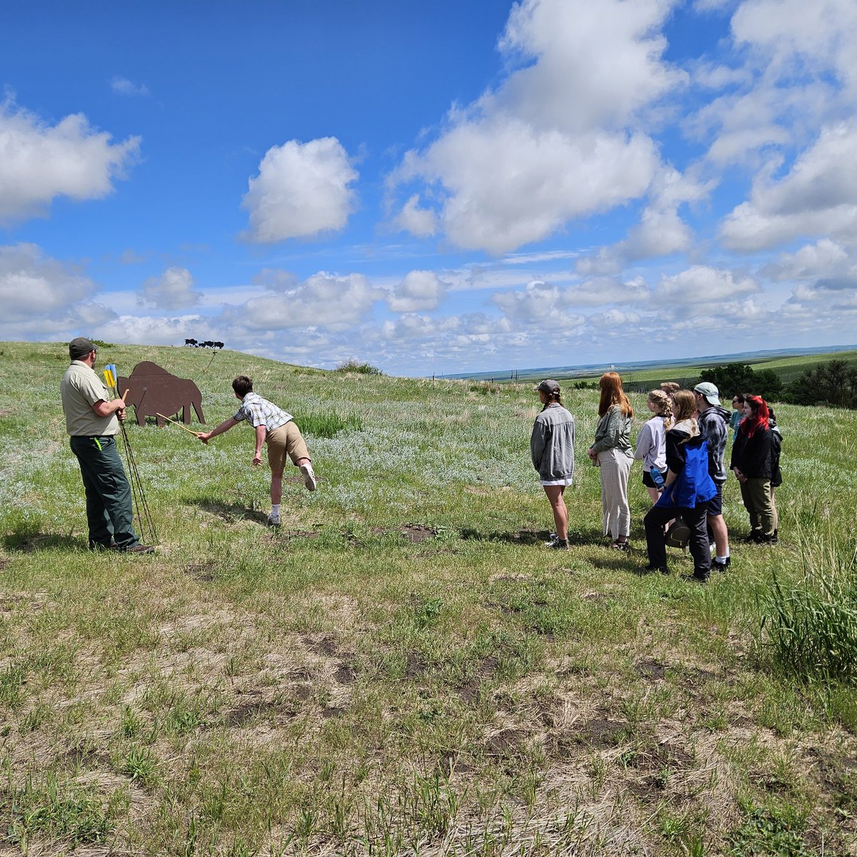UofEArchaeology's tweet photo. Our South Dakota fieldschool road trip ventures into Nebraska with a visit to Hudson-Meng Palaeoindian bison killsite. Also time for some atlatl practice! #archaeology #palaeoindian #ExeterArchaeology https://t.co/eovViw9D1f