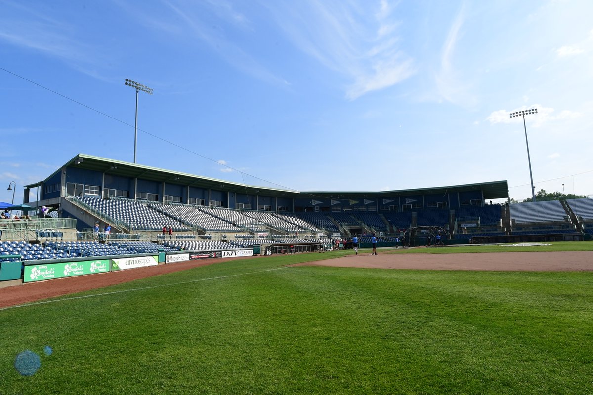 wvsam32's tweet photo. @mlbdraftleague Covering the MV Scrappers vs WV Blackbears tonight.  First game of an 8 day road trip to three Draft League Stadiums, 2 AA Stadiums and MLB's PNC....plus two days at Cooperstown at the HOF. https://t.co/Z0rPV7jUHM