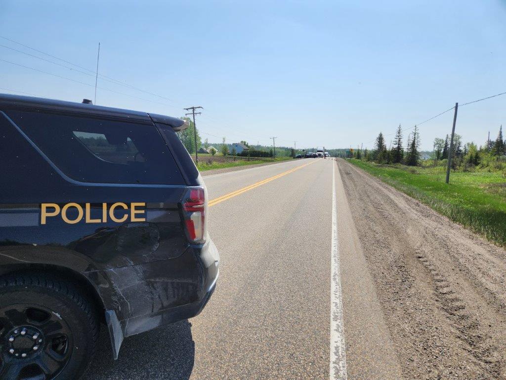 A CALL FOR WITNESSES: #KapuskasingOPP is currently investigating a head on collision on #Hwy11 in Val Rita.
Anyone with information please contact the OPP at 1-888-310-1122.
Should you wish to remain anonymous, you may call Crime Stoppers at 1-800-222-8477 (TIPS) ^kb