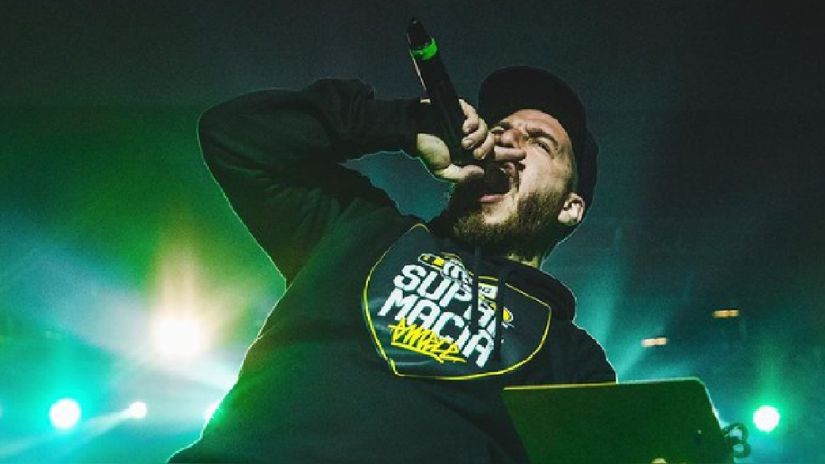 ¿Quién es él?

Sólo respuestas incorrectas 🤭🏆🎤