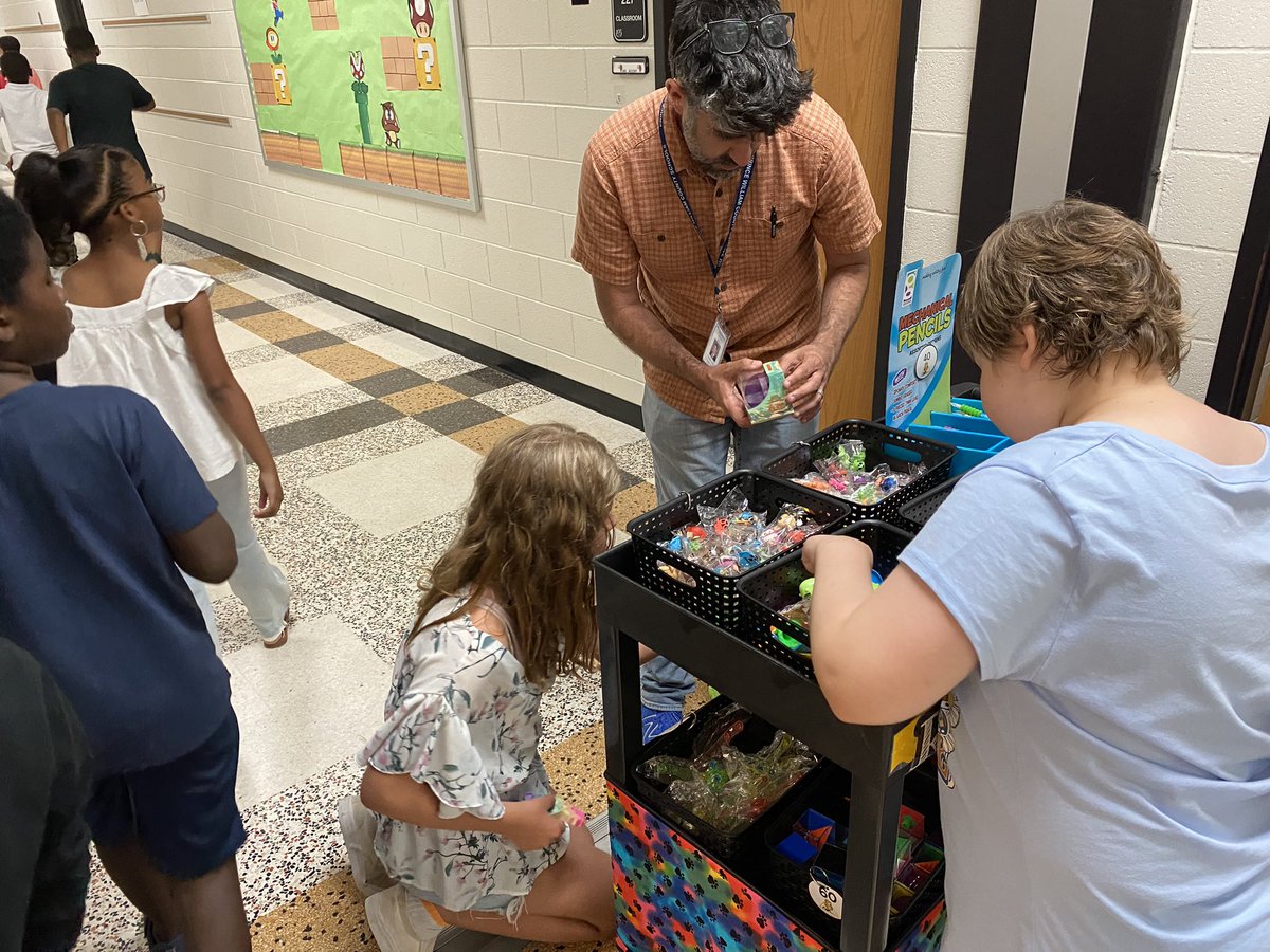 Geoff Deavers (@gdeaver) on Twitter photo Mr. Wilk participated in a 5th grade Science review on kahoot and helped with our ROAR cart! I wonder how he did? <a href="/triangletigers/">Triangle Tigers</a> <a href="/justindavidwilk/">Justin David Wilk</a> Mr. Wilk participated in a 5th grade Science review on kahoot and helped with our ROAR cart! I wonder how he did? <a href="/triangletigers/">Triangle Tigers</a> <a href="/justindavidwilk/">Justin David Wilk</a>