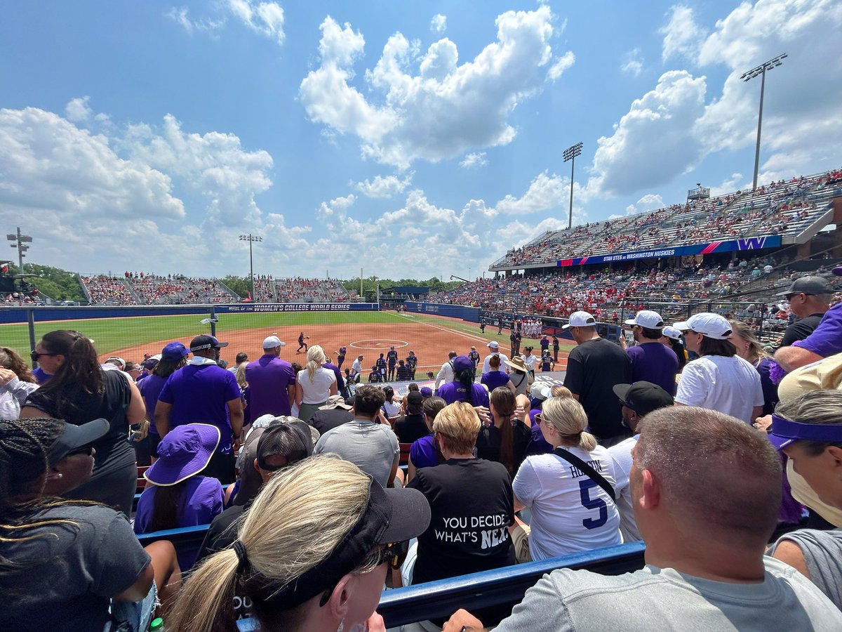 Dubs up🦄💜☔️ 
#MightyAreTheWomen