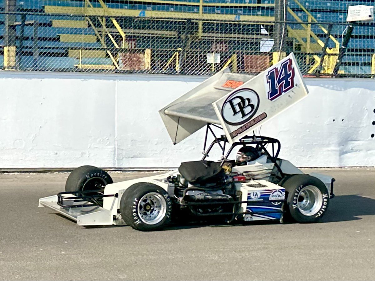 Here is the brand new AJD Racing No. 14 being driven this weekend by AJ Lesiecki. This car showed strong speed in its debut at @jtownspeedway earlier this month and now hits the #SteelPalace for the first time! AJ’s best lap with an hour remaining in #FastFriday is a 15.99.