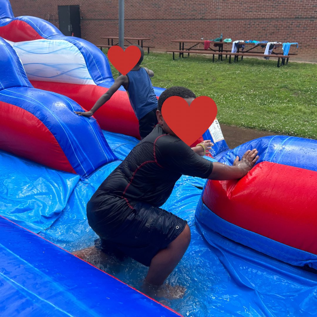 spedwithjohnson's tweet image. Super Kids Day with the most SUPER kids ⛱️🎟️

#specialeducation #specialeducator #beginningteacher