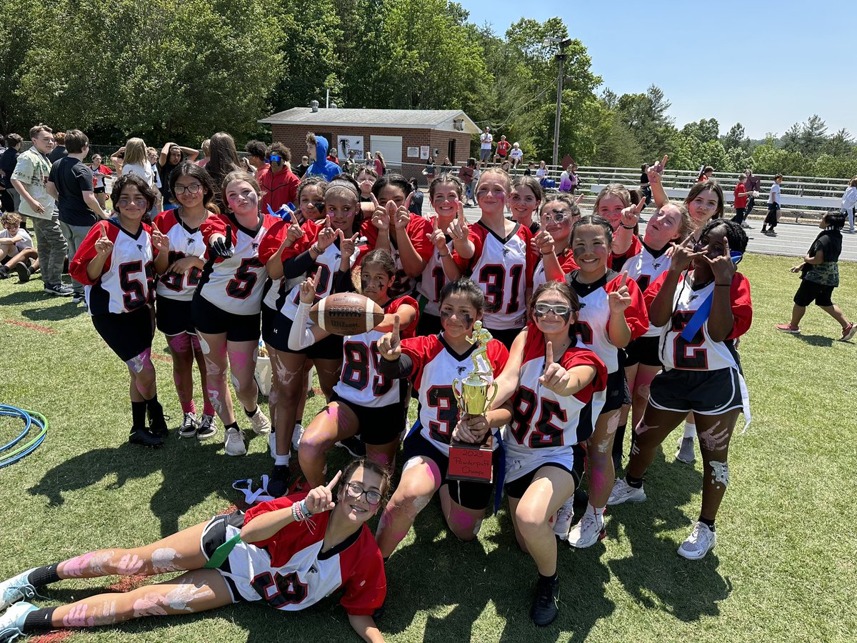 TRMSFalcons's tweet photo. We had a great Powder Puff game! 8th grade beat 7th grade 36-32. #allinBCPS #ignitelearningBCPS https://t.co/G4pqhTCekd