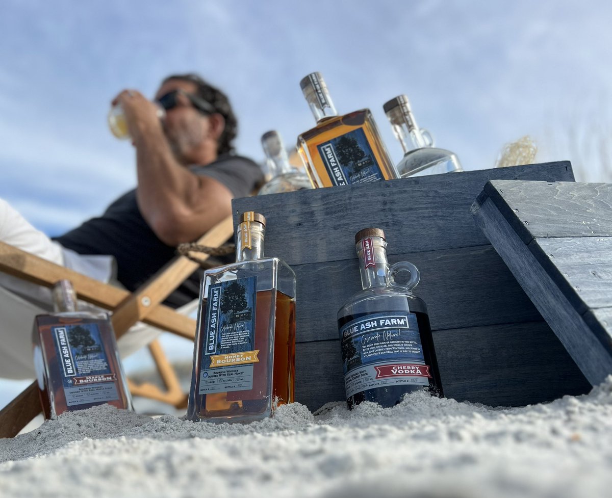 Jimmyjude13's tweet image. My bro Woody @BlueAshFarm sent me a case of his hand-crafted liquors. They are so good I brought them all to the beach. I made my first trade ever with Woody and I’m so happy to see his company go big here. This stuff is made with love, you can taste it 😀🌴👊…