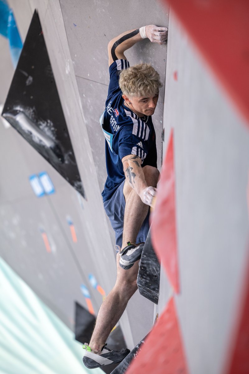 Toby and Max move into semi’s 😮‍💨🔥⁠ ⁠ Tune into tomorrow’s semi-final at 10.55am (BST) here: bit.ly/3MO3VNZ ⁠⁠ 📸: @ifsclimbing ⁠ #gbclimbingteam⁠ #worldcup⁠ #ifsc