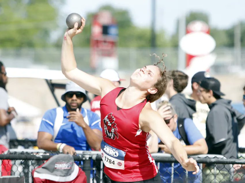 wcrnews's tweet photo. Five Warrenton athletes competed at the Class 4 state track and field meet last week. @ADWarrenton 

https://t.co/X5RIvXN2dv? https://t.co/S48ZucdMnM