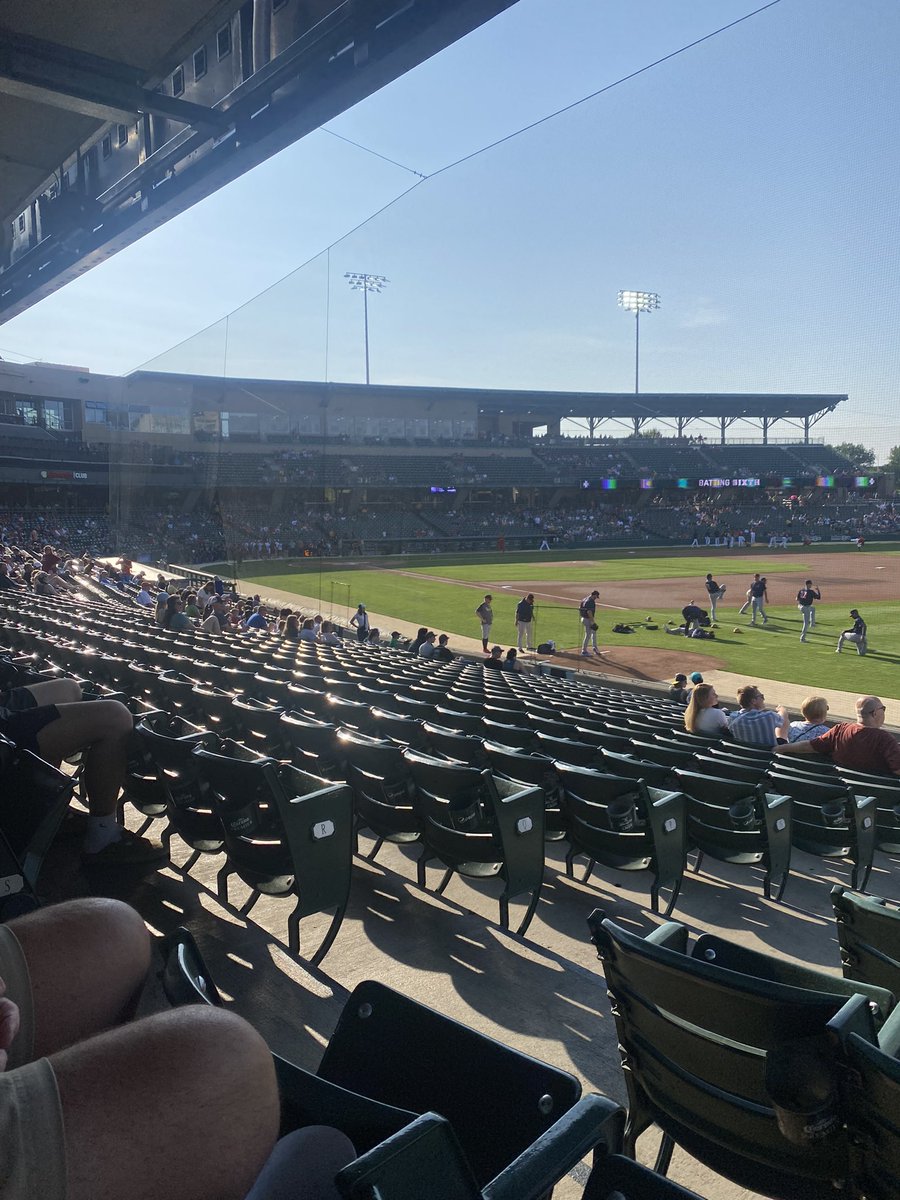desireejaynes's tweet photo. With @JaynesMar enjoying our first but not last baseball game of the season #AtTheVic https://t.co/DwpEuyBRqV