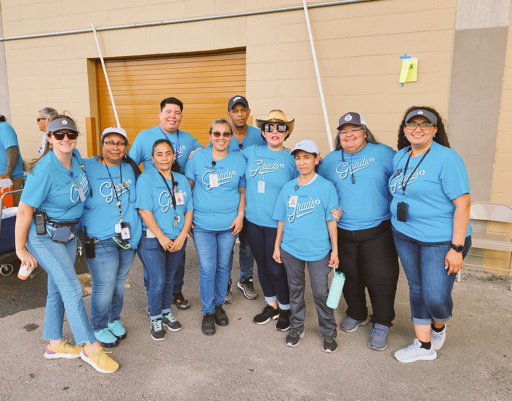 The real MVPs of @AustinISD #commencement ceremonies is the team of custodians that leave the place looking spotless every night! #ClassifiedStaff rock! #AISDgrads #Clasedel2023 #graduation2023 #somosAISD #aisdProud #OrgulloAISD #graduados2023