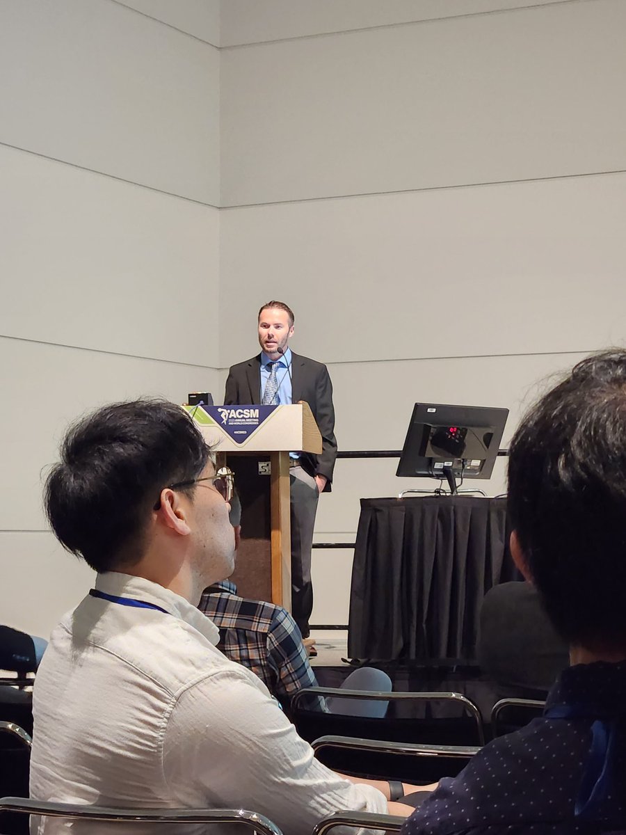 jploenneke's tweet photo. Dr. Loprinzi (@P_Loprinzi) is presenting on how to use "free data" in room 505 #ACSM23 #OleMiss #HESRM https://t.co/xJfuJ5ylRq