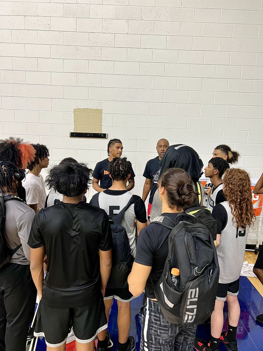 Okmulgee Boy’s Basketball (@okmulgeebball) on Twitter photo Day 1️⃣ - <a href="/TUMBasketball/">Tulsa Basketball</a> Team Camp
Union H.S. (6A) ❌
Sallisaw H.S. (4A) ✅
Victory Christian H.S. (4A) ✅
#BulldogPride #BulldogFamily Day 1️⃣ - <a href="/TUMBasketball/">Tulsa Basketball</a> Team Camp
Union H.S. (6A) ❌
Sallisaw H.S. (4A) ✅
Victory Christian H.S. (4A) ✅
#BulldogPride #BulldogFamily