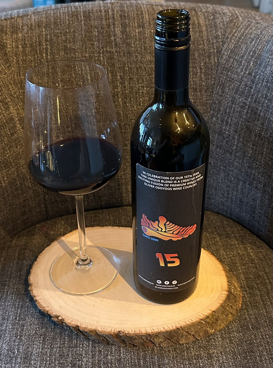 Hey @UncorktheSun, which wine is this?  I want to support an awesome local winery and don’t know where it is from.  Care to share?   Meci!
#bcwinechat #bcwine #HalfCorkedMarathon #hcm #osoyoos #oliver
