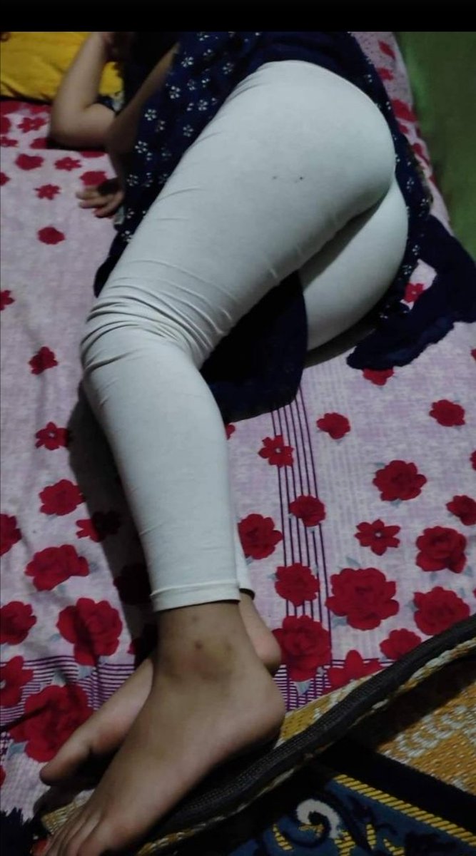 ديوووث عاوز يعرررف رايكم في طيز اختتتووو متعاااابهو شديد عاااوز طريقه يحرره وينكه متتتتابع تعليقاتكم يلااا