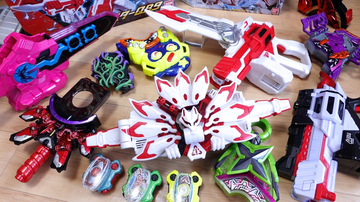 ギーツ最終フォーム明日登場！DXギーツ9バックル & ギーツバスターQB9