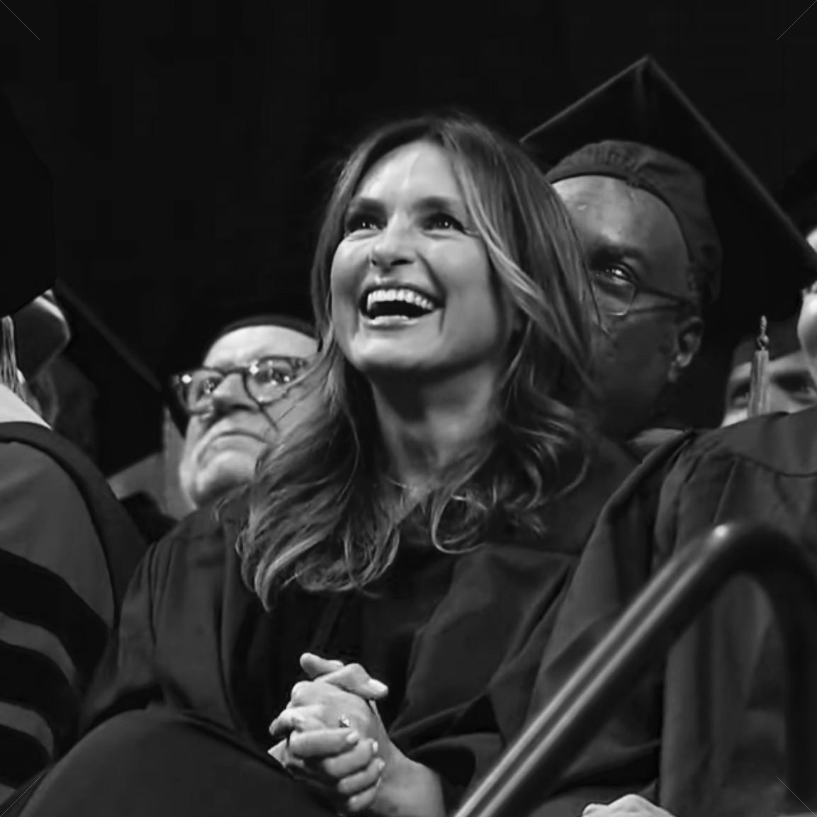 Anne🪐 on Twitter "Aww, our girl Olivia Benson is just like her lil bf