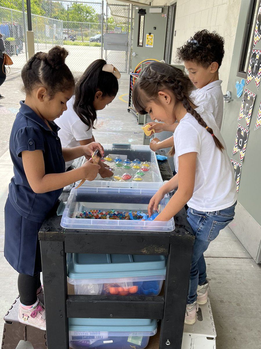 vbrattolitk's tweet photo. This week was amazing! We had a blast at our spring show and got to explore our new water sensory table ๐ฆ ๐งธ #ivyacademiatk #ivyacademiak #iaecspumas https://t.co/iTz64acCfT