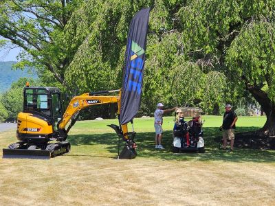 PBXNews's tweet photo. There was some great golfing yesterday but unfortunately nobody won our fantastic Hole-in-One prize from SFE (maybe next year!) Winners of the Longest Drive: Jon Gouak and Closest to the Pin: Denny Hammaker. Overall Team score was SFE. Congratulations to all of our winners! https://t.co/dbdbaBNas5