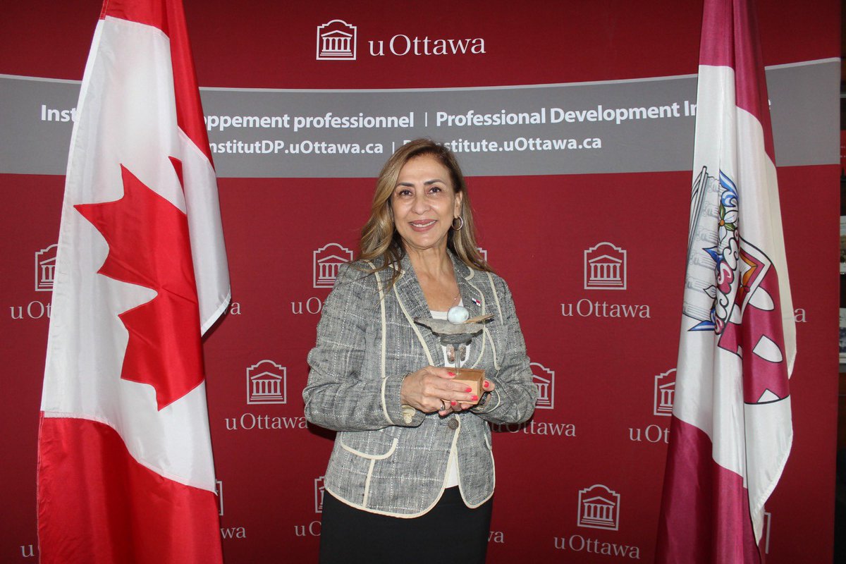 embpanamacan's tweet photo. Embajadora de Panamá en Canadá, S.E. Romy Vásquez, reconocida como “Embajadora del Año 2023 en la región de norte y centro América” 🎉por la revista Diplomat Magazine en colaboración con el Instituto  de Desarrollo Profesional de @OttawaU, por su destacado trabajo y desempeño 👏 https://t.co/2JZiXsNaIn