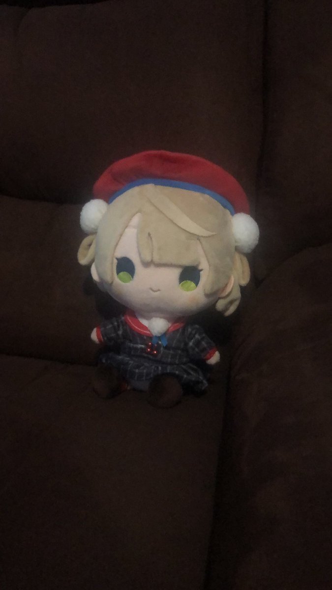 Juttenh's tweet photo. Gave myself the best birthday present, I'll take her everywhere #しぐれぬい https://t.co/ioAPpVPPu9