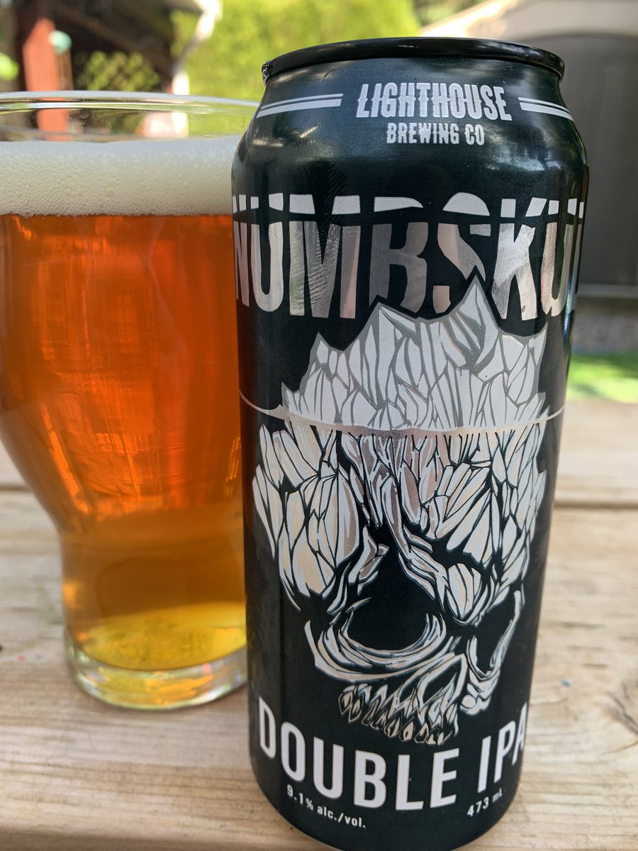 Pintographer's tweet image. Pinting an @LighthouseBeer Numbskull. Deeeeeeeecent