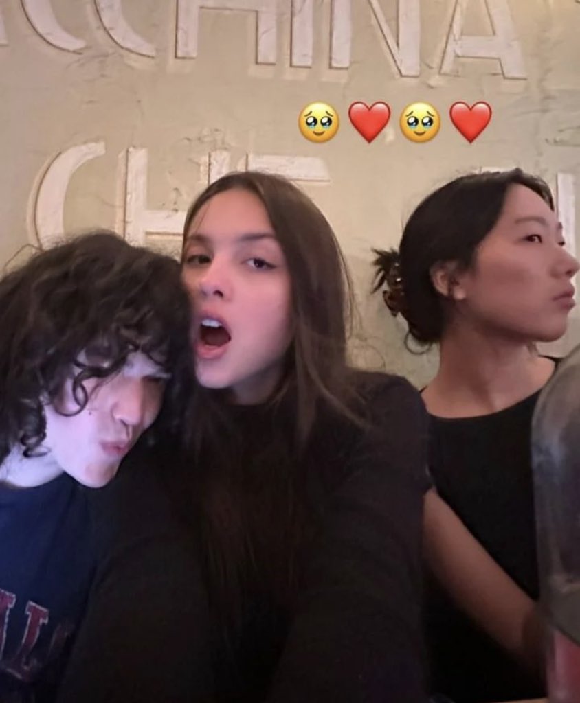 olivia-rodrigo-daily-on-twitter-deleted-olivia-with-madison-hu