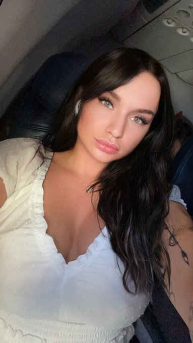 I got bored and tried something new 🤷&zwj;♀️🥺 https://t.co/CcJkYSORF4