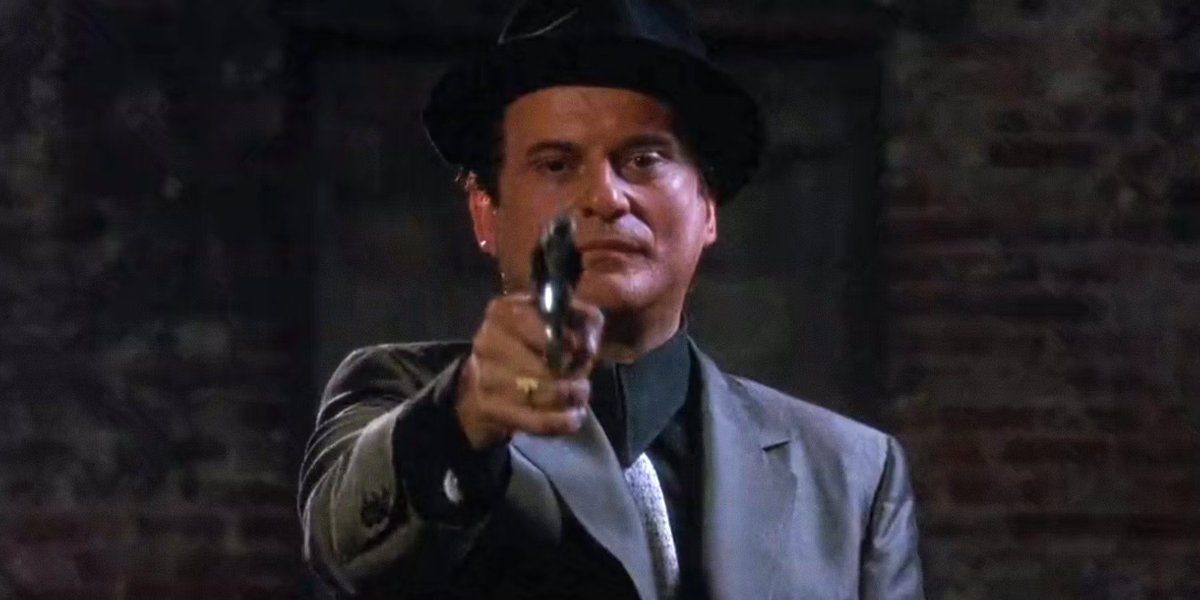 @WatchmenID Joe Pesci Home Alone vs Goodfellas
keluar di tahun yg sama  1990