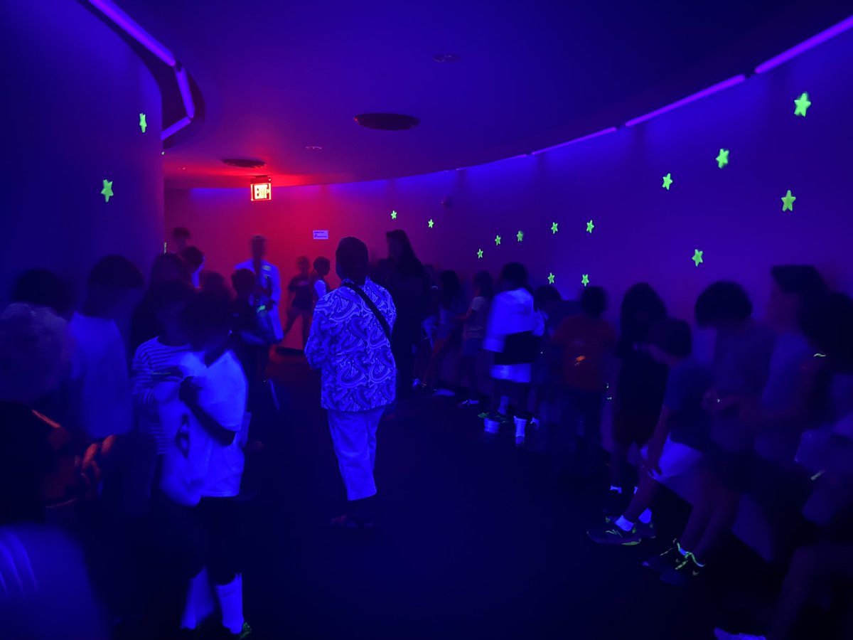 Mrs. Lynch tweet media