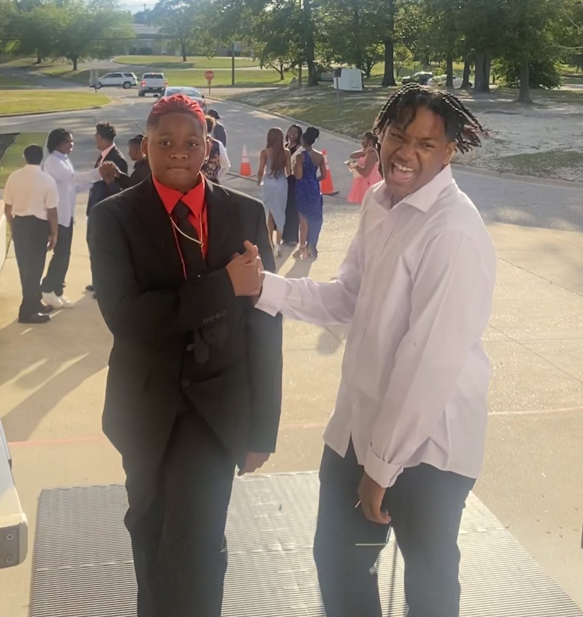 ReidRossCougars's tweet photo. It’s the last Friday of #middleschool for our 8th grade scholars! #8thGradeBall #CougarPride https://t.co/BHqYmt3UcI