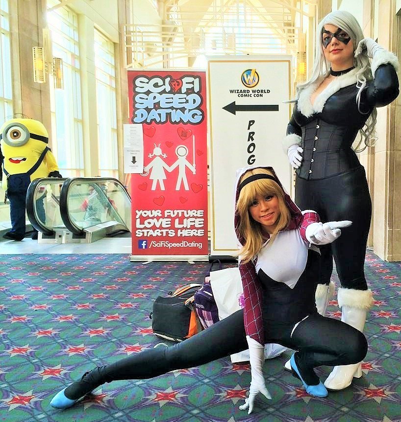 #SpiderGwen and #BlackCat (#DespicableMe #Minions Photobomb!) @FANEXPOPhilly #Philly #ComicCon

#Marvel #SpiderVerse #GwenStacy #SpiderWoman #GhostSpider #Spidey #SpiderMan #FeliciaHardy #Cosplay #Philadelphia