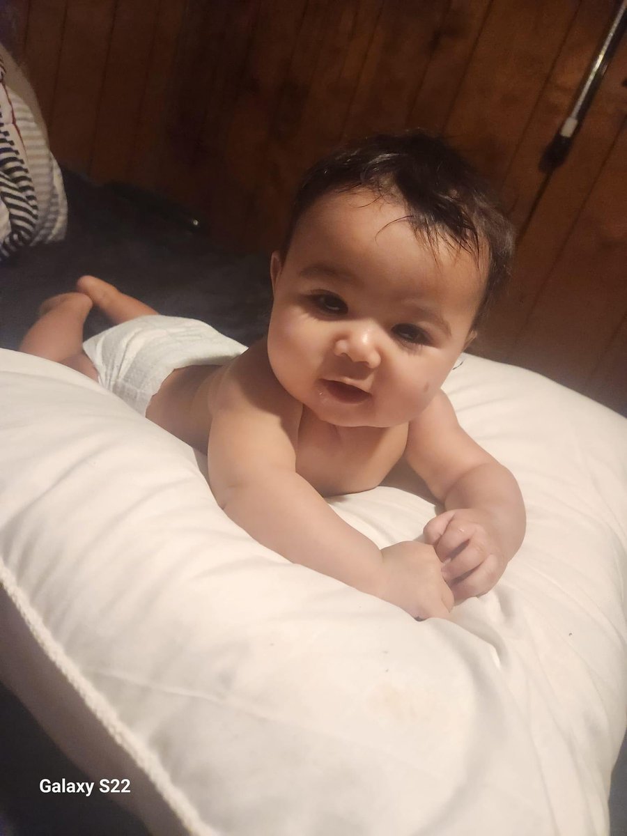 babbayaggas's tweet photo. Times are tough. My niece Ariella is being removed from life support after scans have shown all brain activity has ceased. She is less than 6months old. Cardiac arrest due to a bacterial infection is the cause of death. Taken to soon! #childloss #cardiacarrest #ourfutureisdimmer https://t.co/ftyczKgxiy