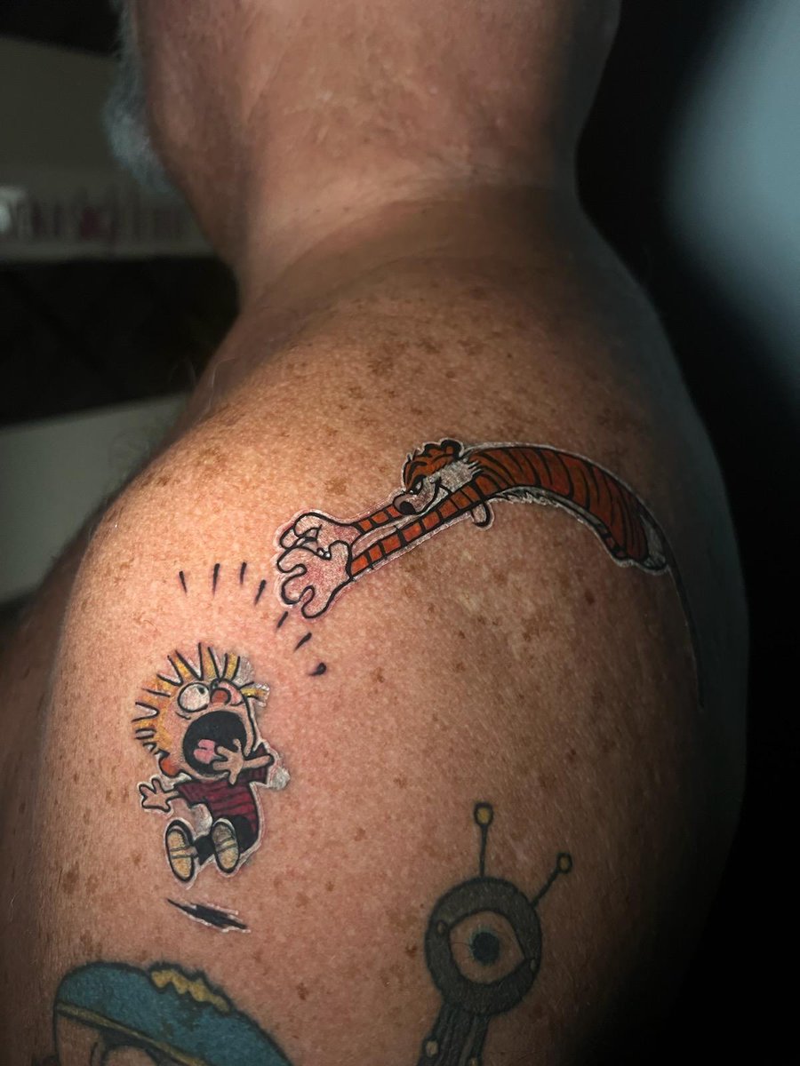 ferris316's tweet photo. @Calvinn_Hobbes Just had my "I'm home" tattoo redone. Original was done in 1989
#Inkstinct
#Astoria
#nyc
#CalvinandHobbes https://t.co/ACFgiTybrV