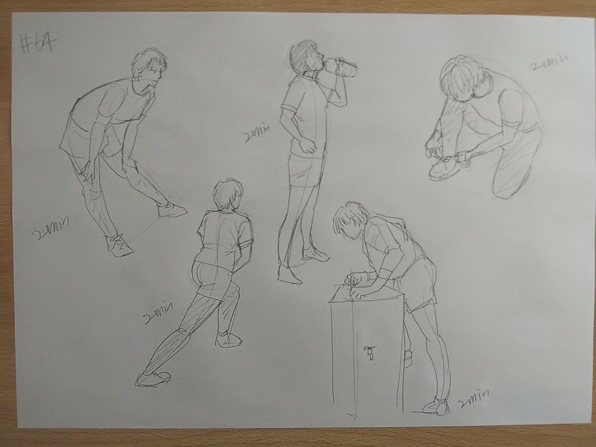 #さとまこクロッキー
#今日のクロッキー

＃63&amp;64
途中で青鉛の芯が切れました。
公園のまこさん😁。すべり台、人物というより背景クロッキーでは？遊具、難易度高いけど、ちゃんと描けば仕上がりがぐっと上がりそう。 https://t.co/sZxfE77N2B