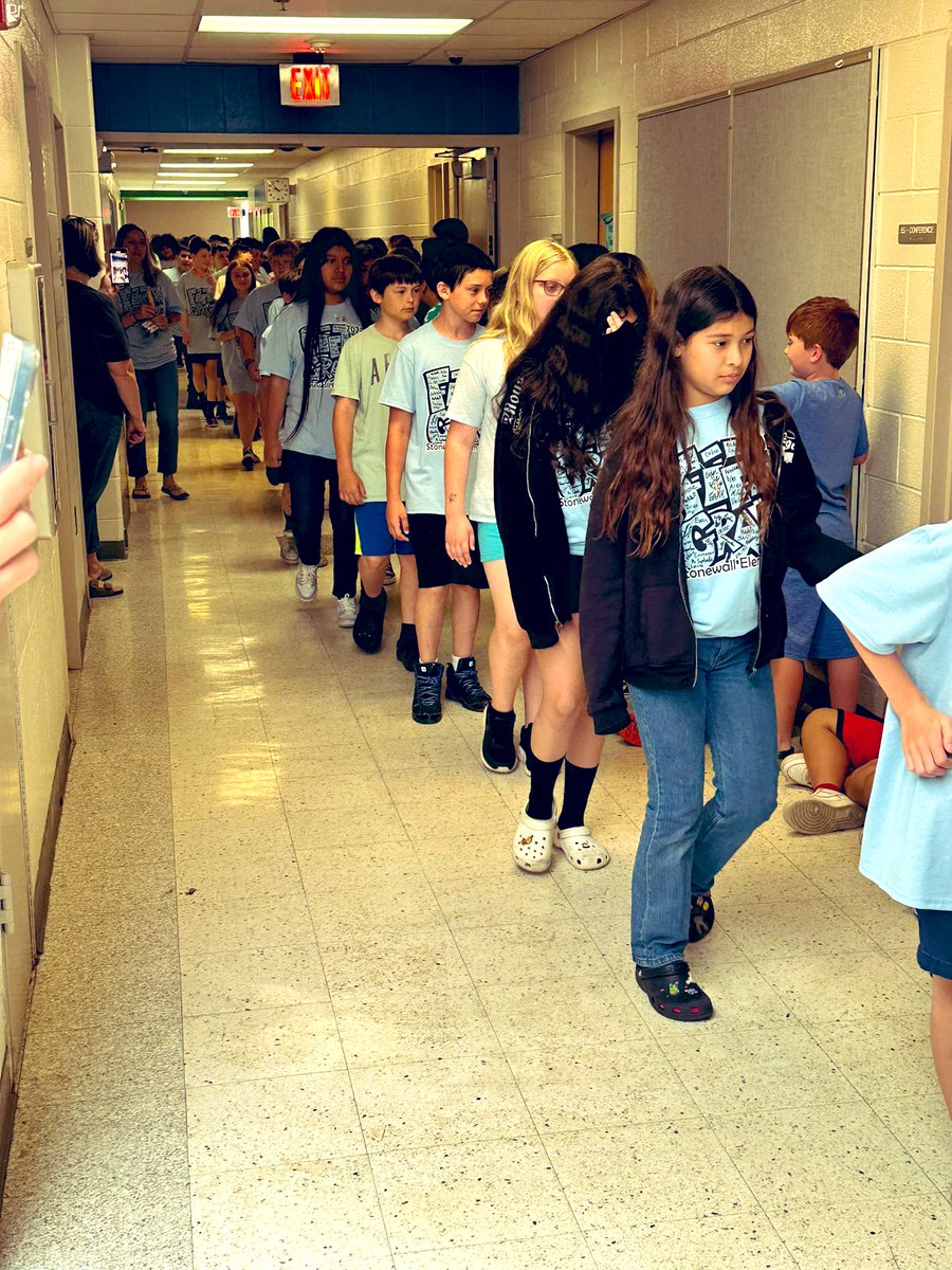 We celebrated retirees, 5th grade Wildcats, staff continuing their journey elsewhere and all of our staff who continue to make a positive contributions to FCPS and the Stonewall community and with that…a Wildcat wrap for the 2022-2023 school year…#SESinspires @fcpsk12