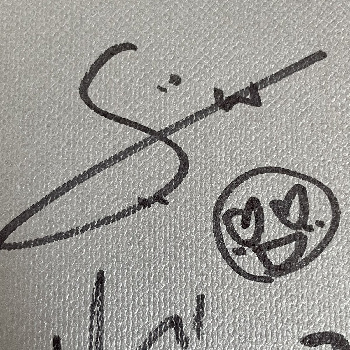 사브레 tweet media