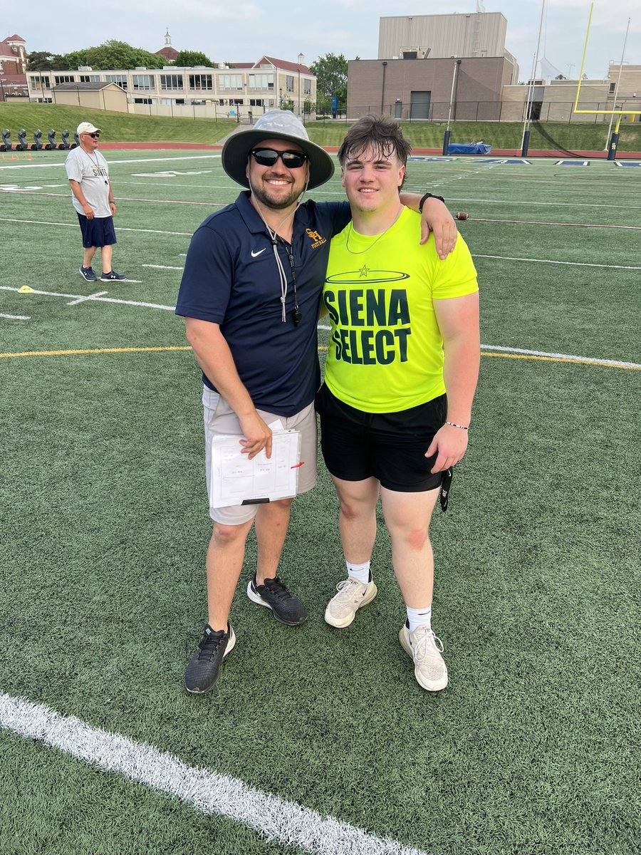 Big shout out to <a href="/Coach0z/">Coach Oz</a>  and the entire staff at Sienna Heights! Had a great camp and loved the staff!