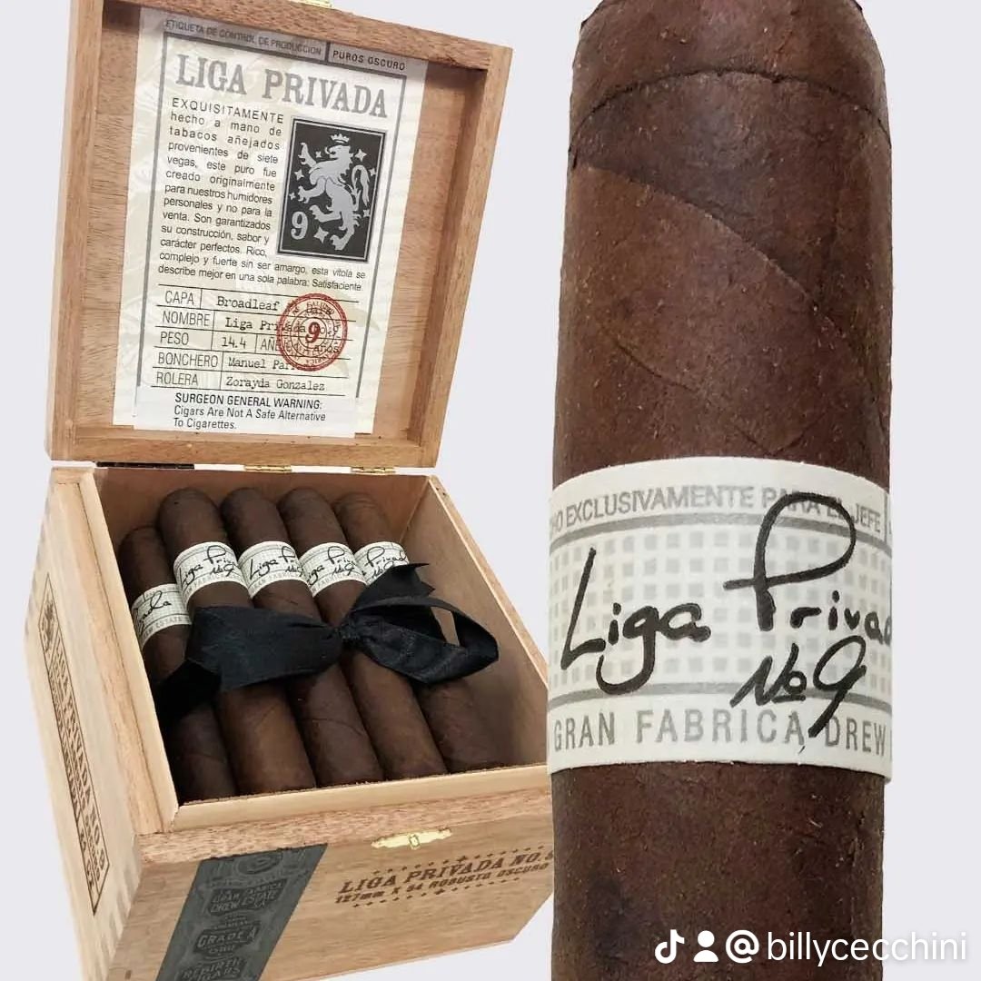 Get ready for the weekend. Stock up today in Lake Oswego. Good times and great cigars. #broadwaycigarco #lakeoswegocigarshop #lakeoswego #cigars #enjoylife #celebrate #freedom #friends #cigarlife #cigarsociety #aficionados #bestlife #weekend