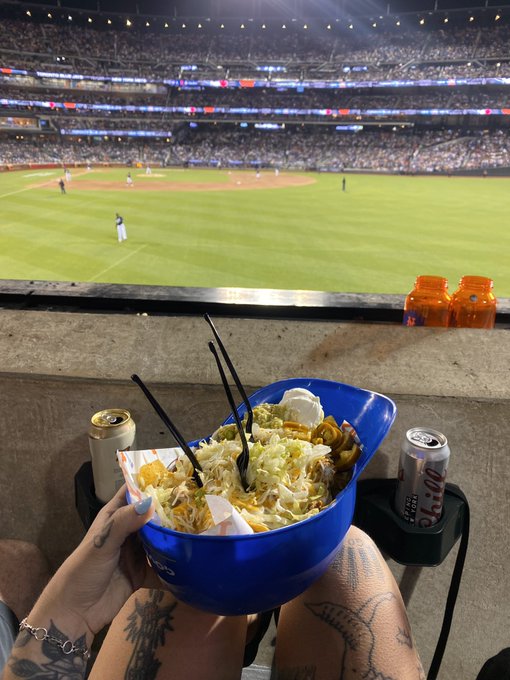 first helmet nachos of the season. a momentous occasion https://t.co/ZFCUsAisQn
