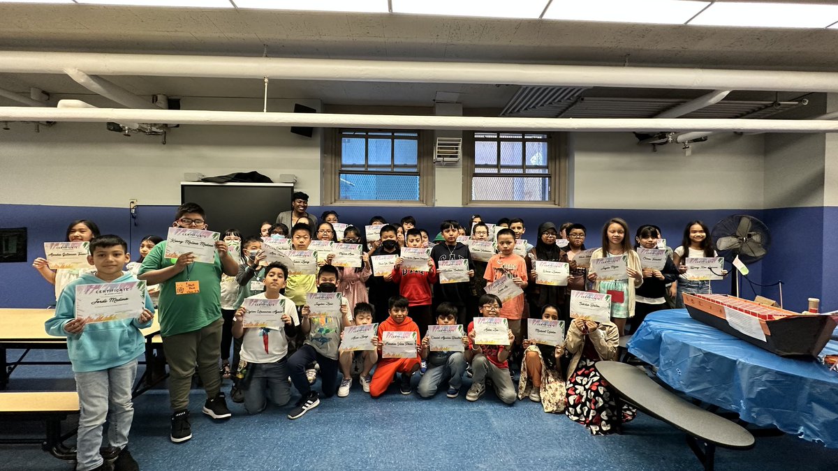 We had a chance to celebrate our makers at our Maker Space showcase event this week! What an amazing way to end the year by celebrating our students and their creativity! 
#MakerMovement
#CreativityAtItsBest
@KarenWatts729 @NYCDOED15 @StamatinaH