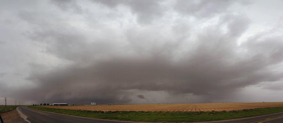 A nice view today in West Texas. Unfortunately, all the lightning happened in spots where my camera wasn't pointing.