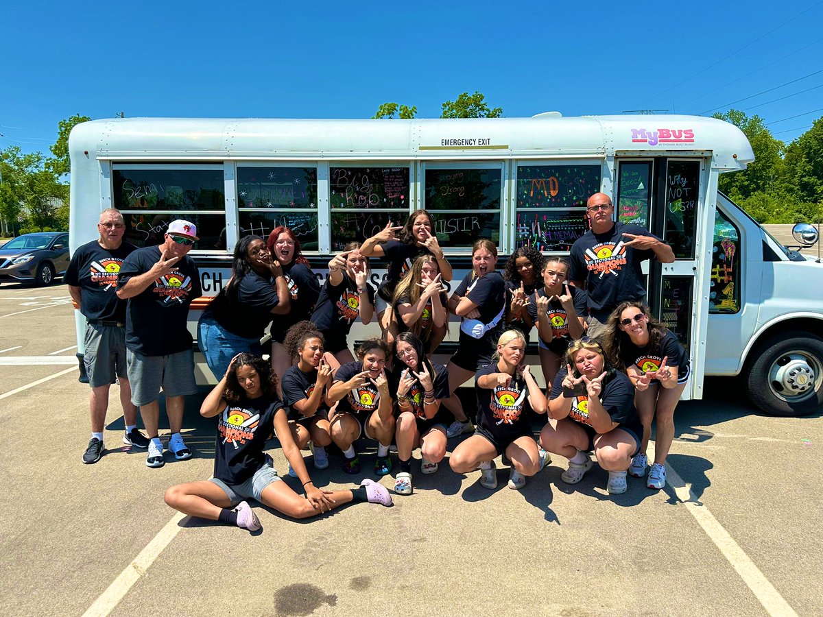 bghs_softball's tweet image. Semi-state send off was AMAZING!!! Thank you to everyone who took the time to make it to Hornet Avenue this afternoon. Long lasting memories made. Enjoying our time at the hotel currently. Love these ladies!!!
#buzzbuzz #semistate #whynotus