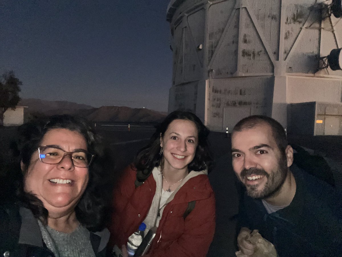 bmutlupakdil's tweet photo. Undergraduate researchers in my group at @dartmouth are on a roll, doing amazing science. Ella Marin is now in Chile, observing with #DECam for the #DELVE Survey 🔭 Last week, Madeleine Saraisky and Bo Farnell presented an amazing poster at a science symposium. #proudPI https://t.co/W7N0bleK6b