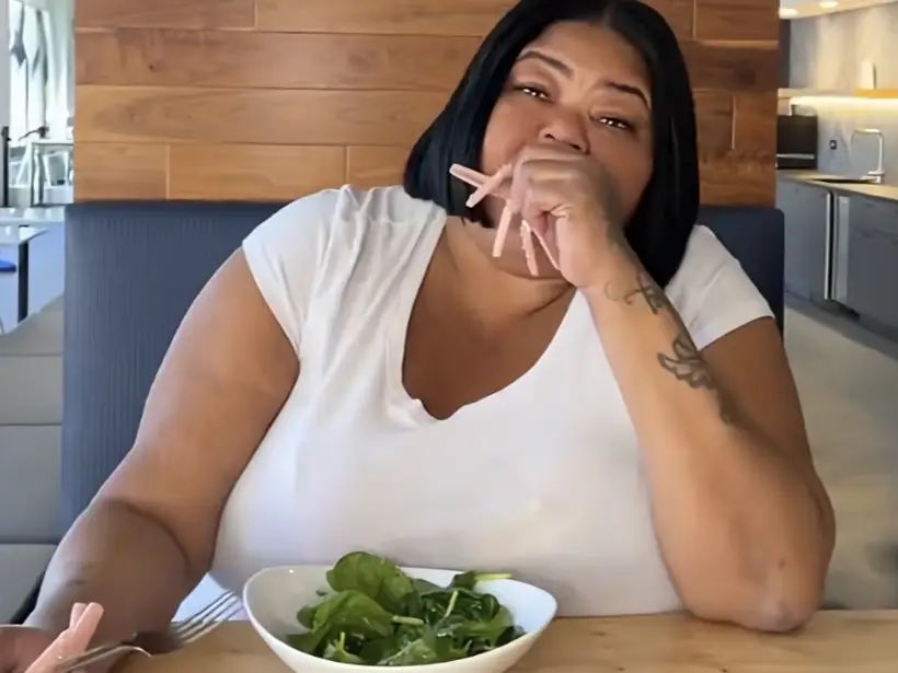 if Ashanti dont trust u she gon scoot u. tweet media