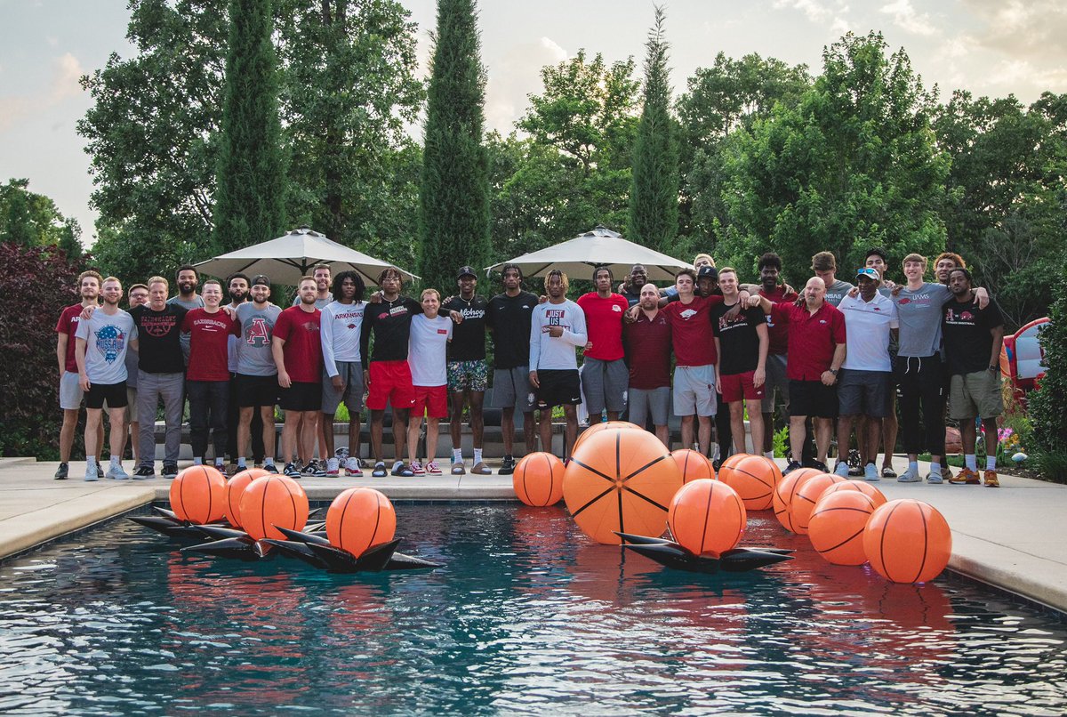 EricPMusselman's tweet image. Great first night with the 2023-2024 @RazorbackMBB squad! #WPS