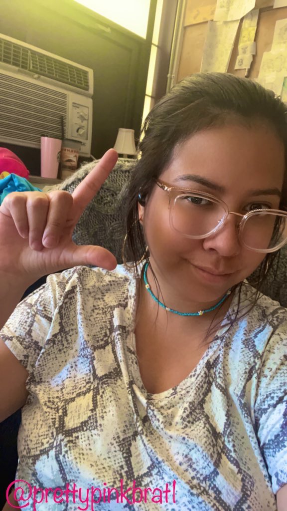 prettypinkbrat1's tweet photo. It’s pay day losers approach to be drained 

Spins, rt games, drains, and sessions as long as you entertain me 

Findom✨finsub✨CBT✨JOI ✨CEI✨paypig✨cuck✨beta✨ cashcow✨mommy kink✨sext✨ femme domme https://t.co/s8KmQqsT5t