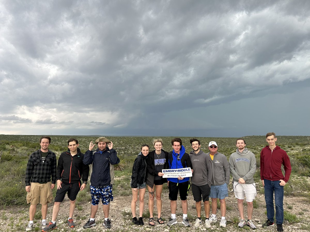 ERAU_Chase's tweet photo. Near Fort Stockton, Texas! https://t.co/HyduyqFBsg