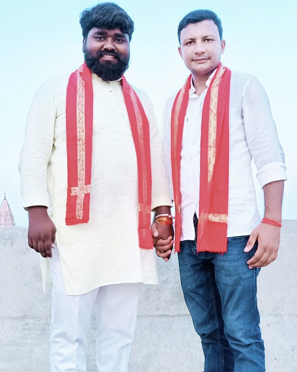 #जन्मदिन #विशेष
     प्रिय मित्र सवर्ण समाज के पुरोधा <a href="/SawarnArmychief/">Sarvesh Pandey</a> को जन्मदिवस की हार्दिक शुभकामनाएं एवं बहुत बहुत बधाई महादेव की कृपादृष्टि सदैव बनी रहे ।।